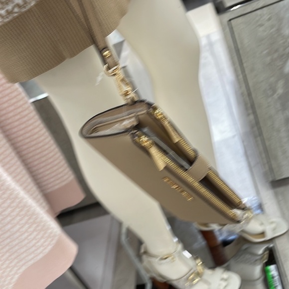 MICHAEL KORS LARGE DOUBLE ZIP WRISTLET wallet, clutch, 
Bisque - Picture 2 of 16